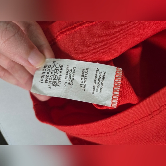 🐘 Charlotte Russe Red Peplum Mini Dress with middle keyhole cutout - Picture 9 of 10